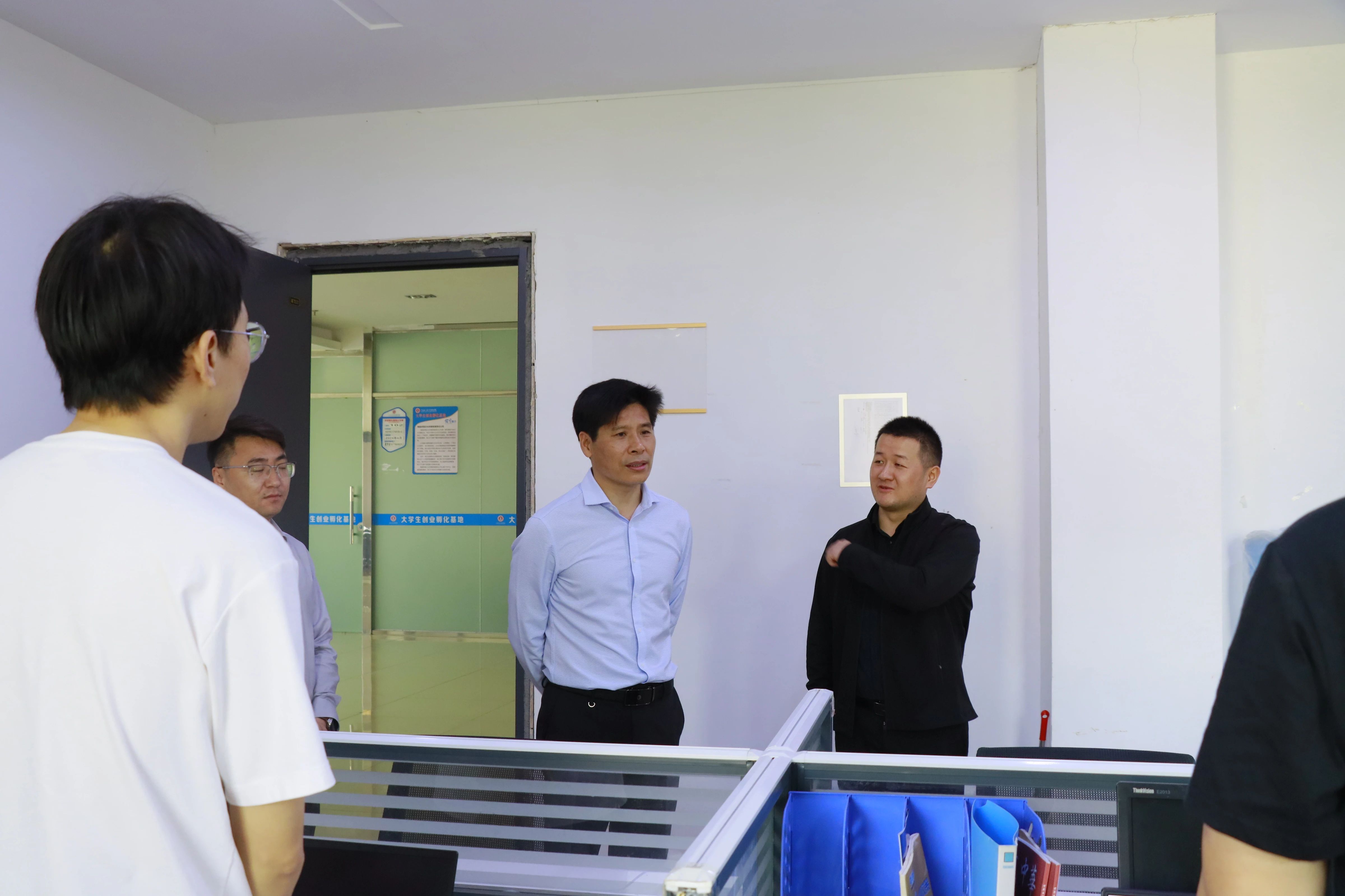 正在上傳...